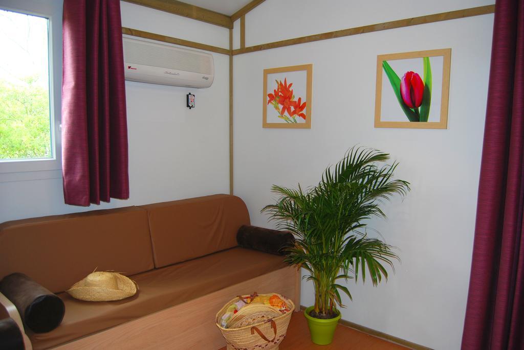 Lagrange Grand Bleu Vacances - Residence Port Lalande Castelmoron-sur-Lot Exteriér fotografie