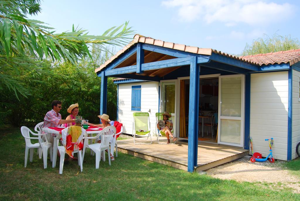 Lagrange Grand Bleu Vacances - Residence Port Lalande Castelmoron-sur-Lot Exteriér fotografie